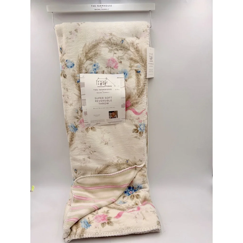 Rachel Ashwell The Farmhouse Floral Reversible Marshmallow Plush Throw 50x70 NEW